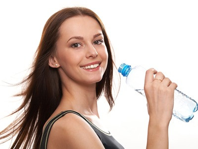 Giảm cân với 10 cốc nước mỗi ngày