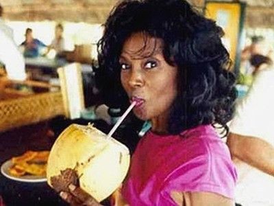 Bà ngoại 70 trẻ trung như thiếu nữ