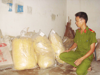 Vàng và máu - Kỳ cuối: Được mất dưới núi vàng