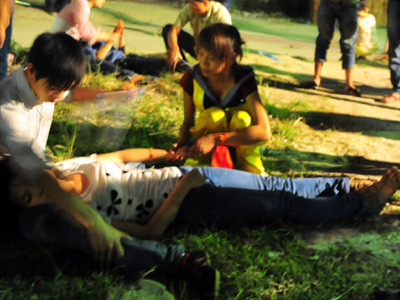 Hàng chục người ngất vì chen xem pháo hoa