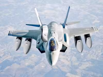 Mỹ hốt bạc từ bán vũ khí sang châu Á