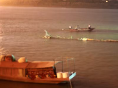 Trắng đêm tìm thi thể chị Huyền dưới cống