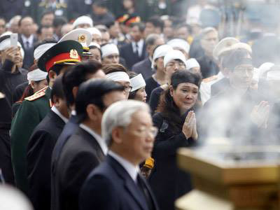 Không truyền hình trực tiếp toàn bộ lễ tang Đại tướng, VTV nói gì?