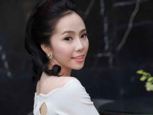 'Cá sấu chúa' Quỳnh Nga lại yêu