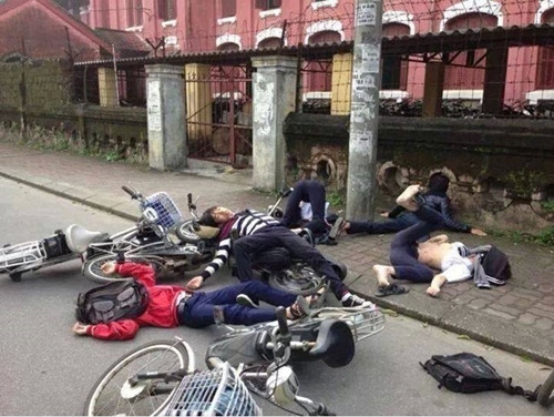 Dựng cảnh tai nạn giao thông, teen THPT Hai Bà Trưng nói gì?