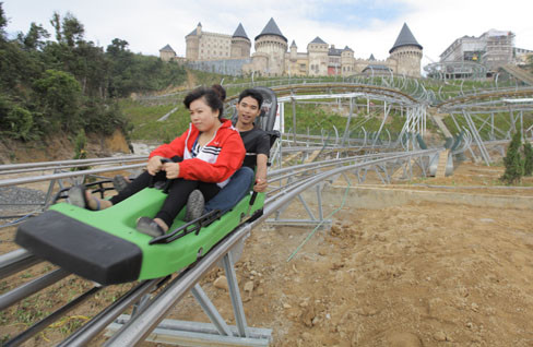 Bà Nà Hills đưa trò chơi máng trượt vào hoạt động