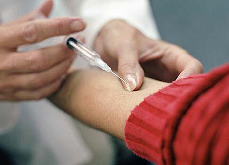 Hoang mang khi đưa con tiêm ngừa văcxin viêm gan B