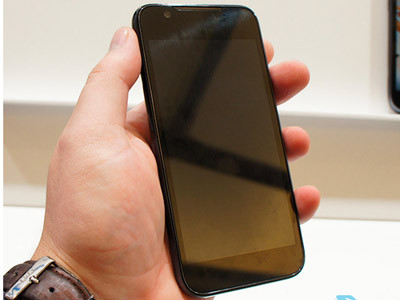 Smartphone giá rẻ Trung Quốc đồng loạt xuất hiện