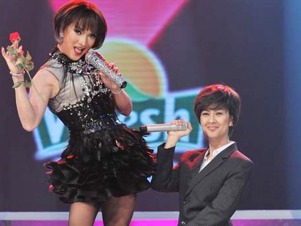 Khi cả nước thi hát