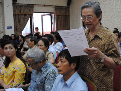 Cử tri kiến nghị đóng cửa nhiều cây xăng