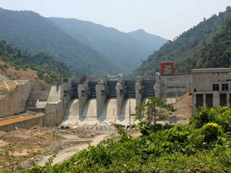 Quá đà phát triển thủy điện