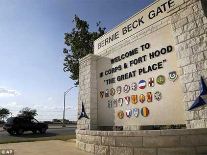 Phanh phui tiệc sex trong căn cứ quân sự Mỹ