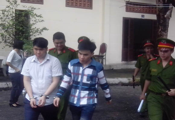 Hai gã choai cùng vào tù vì trót ‘yêu’ trẻ vị thành niên
