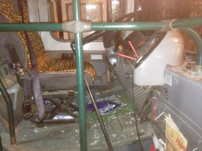 Chặn đầu xe đánh tài xế xe buýt