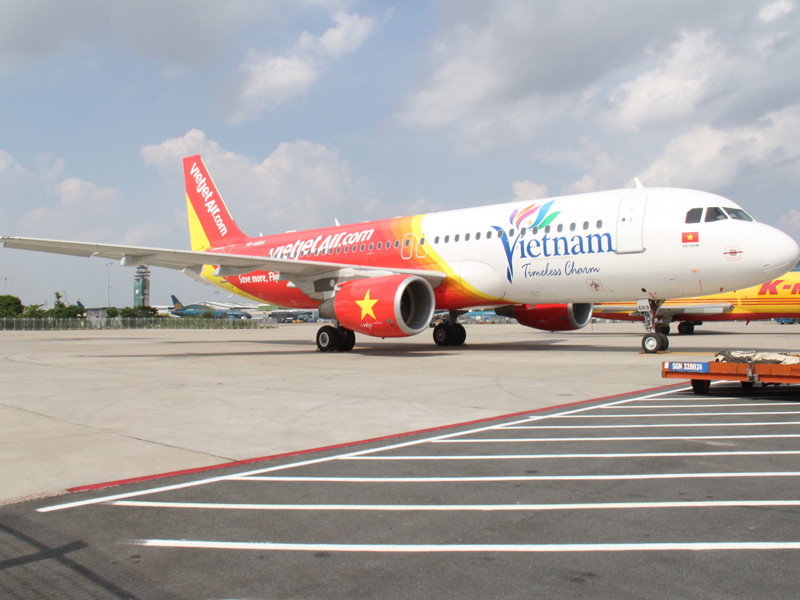 Máy Bay mang biểu tượng mới của du Lịch Việt Nam về nước