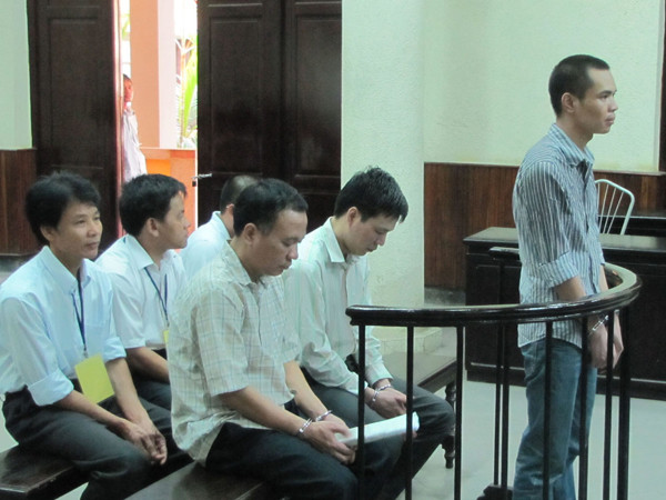 Tuyên tử hình cựu nhân viên ngân hàng tham ô