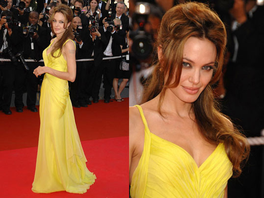 Diện màu vàng chuẩn như Sao