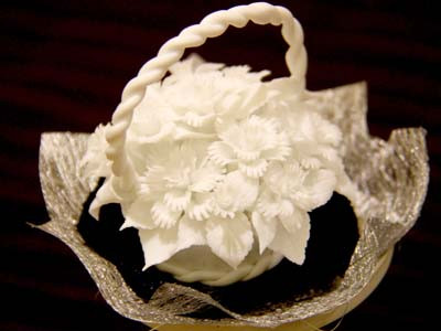 Ngỡ ngàng hoa sứ