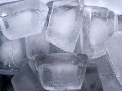 KFC và McDonald's bị cáo buộc dùng nước đá bẩn