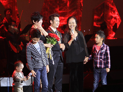 Bằng Kiều - nhạc nào cũng nhảy?