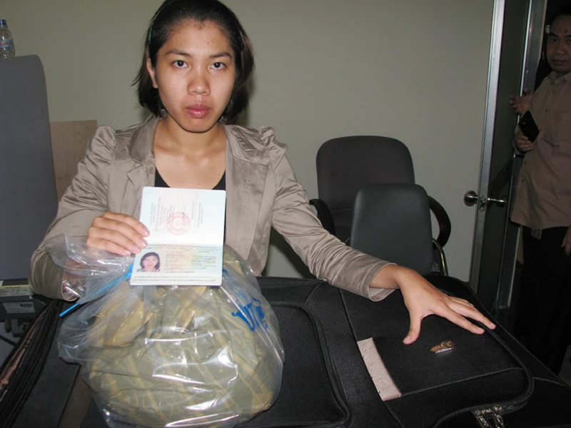 Vận chuyển 4 kg ma túy qua đường hàng không