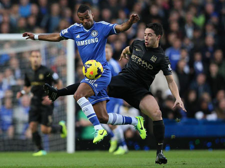 Chelsea-Man City (2-1): Torres lập đại công