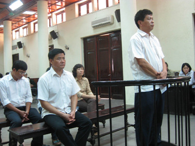 Bùi Tiến Dũng cùng các đồng phạm trong phiên xử