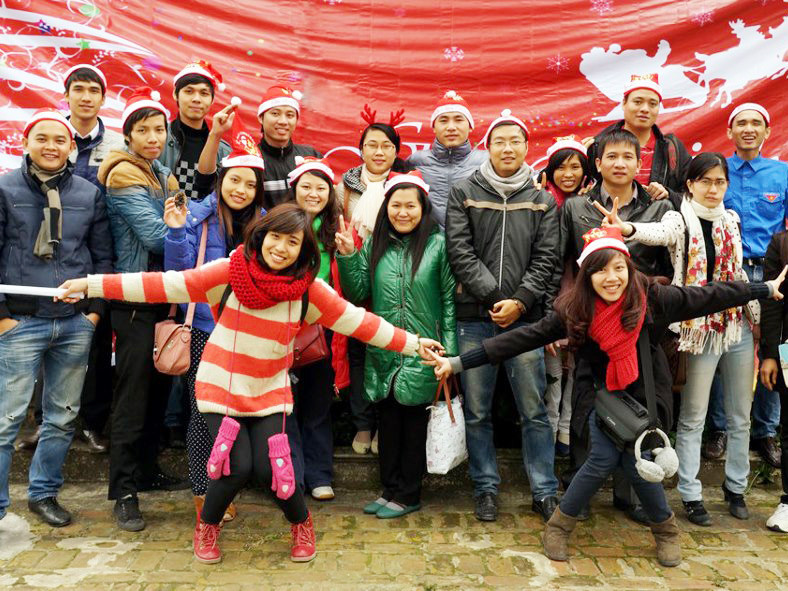 Những 'ông già Noel' tặng quà cho người nghèo khổ