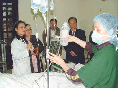 Số tiền dư từ Quỹ BHYT sẽ được chi cho mua sắm thêm thiết bị phục vụ chữa trị Ảnh: T.L