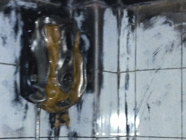 Nghi có người đạo diễn 'bé gái phát cháy'