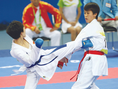 Trận đấu giữa Nguyệt Ánh và Li Hong. Ảnh: Tuân Bạc