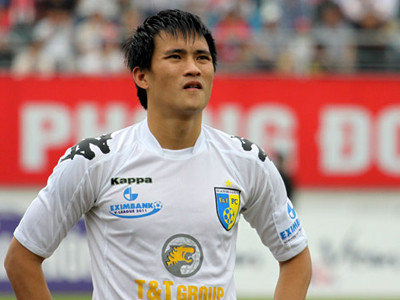 Không có tiền đạo đủ sức để lên tuyển