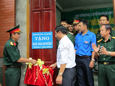 Bàn giao nhà 100 đồng