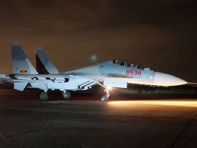 Xuất kích trong đêm