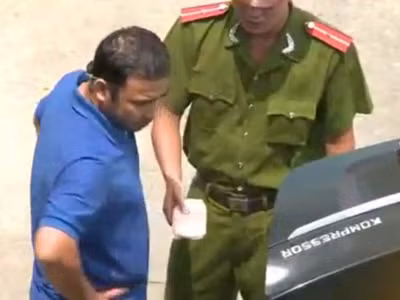 Cười trên đau khổ?