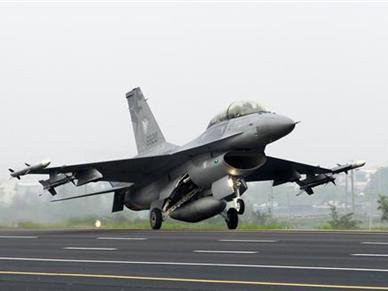 Trung Quốc phản đối Mỹ hỗ trợ máy bay cho Đài Loan