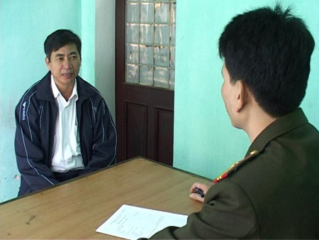 Bắt giam nguyên chủ tịch UBND xã nhận hối lộ