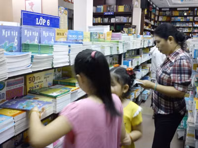 Đồ dùng học sinh tăng giá