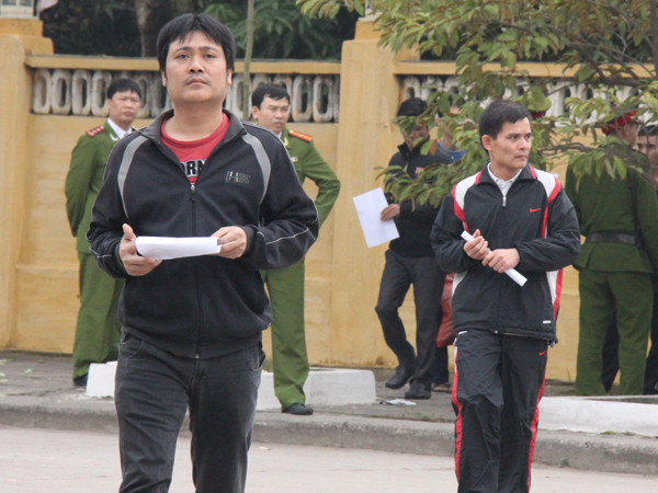 Gần 400 phạm nhân được giảm án, tha tù