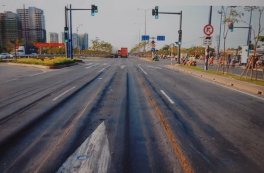 Giải mã hơn 160 km Quốc lộ 1 bị 'sống trâu'