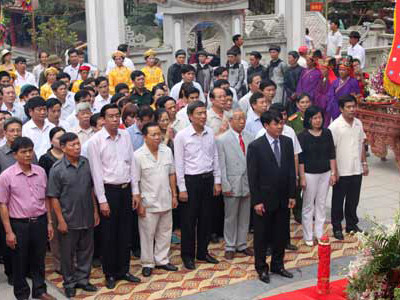 Sáng 22/3, lãnh đạo tỉnh Vĩnh Phúc đã tổ chức trọng thể Lễ cáo trước ngày khai mạc lễ hội Tây Thiên tại Đền Thượng thờ Quốc mẫu Tây Thiên