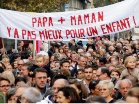 Biểu tình phản đối kết hôn đồng tính