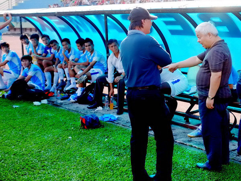 Bầu Kiên nổi nóng khi biết trụ cột Thanh Trung không chịu ra sân thi đấu Ảnh: Nhật Quang