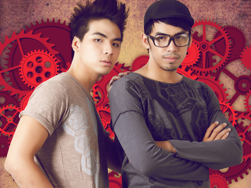 Song Nhân với áo thun chuyển mùa