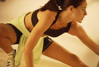 Giảm bớt cơn đau do căng cơ, cứng khớp