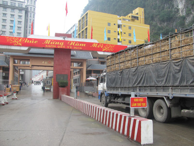 Lại ách tắc hàng tại cửa khẩu Tân Thanh
