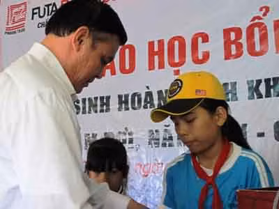 Đến với học sinh nghèo Cà Mau