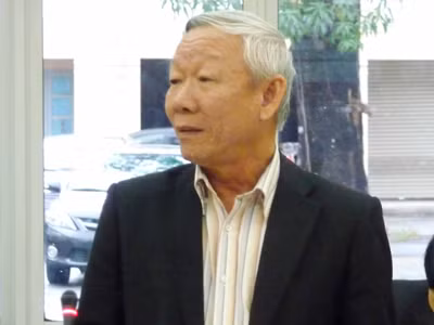 Luật sư Đỗ Pháp (đại diện Đoàn Luật sư Đà Nẵng) cho rằng dự thảo quy định về quyền con người còn chung chung Ảnh: Nam Cường