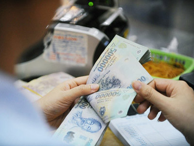 Thu nhập chục triệu/tháng vẫn xin tiền bố mẹ