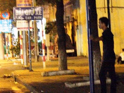 Bi kịch phận bán dâm nam